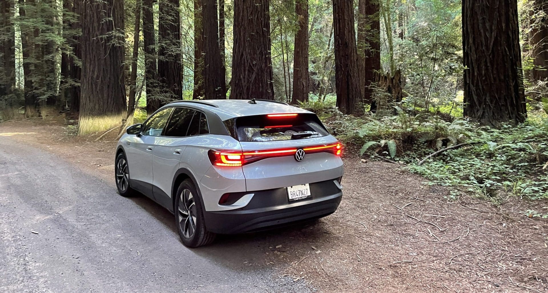 Volkswagen ID.4 in Redwood Forest