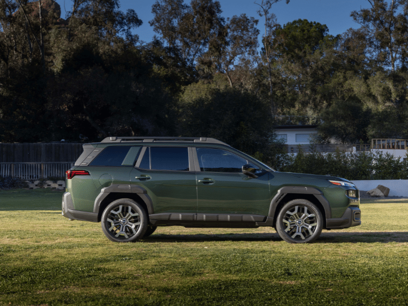 2026 Subaru Outback Green sideview