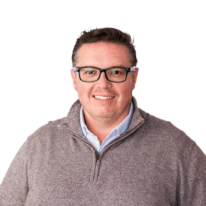 Alan is fluent in English and Spanish