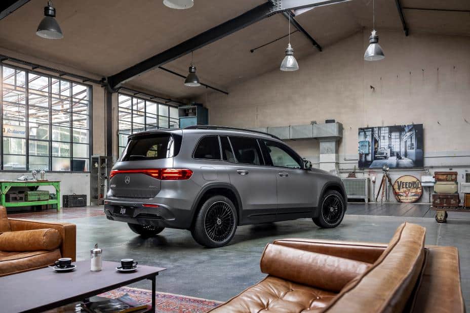 Mercedes Benz EQB SUV Exterior Backside EV 