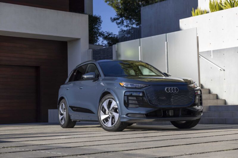 2025 Audi Q6 e-tron in Plasma Blue